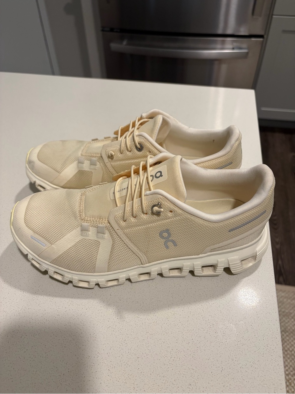 On Running Women’s Cloud 6 Sneakers in Butter Yellow